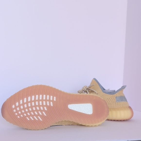 Adidas Yeezy Boost 350 V2 - Linen - Picture 7 of 12